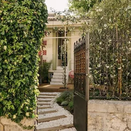 Charmante Petite Maison Avec Piscine Ferienhaus Bordeaux