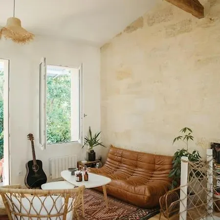 Semesterbostad Charmante Petite Maison Avec Piscine